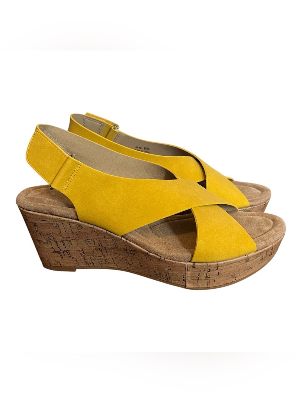 CL by Laundry Sunshine Yellow Faux Suede Lightweight Cork Wedge Sandals NWOB 9